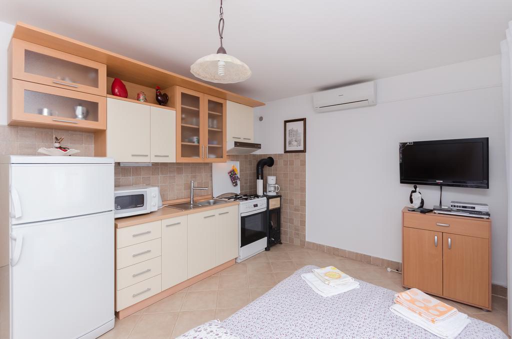 Apartment Zorka Medveja Εξωτερικό φωτογραφία