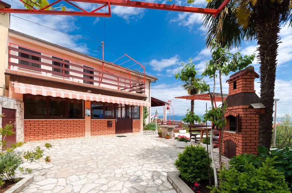 Apartment Zorka Medveja Εξωτερικό φωτογραφία